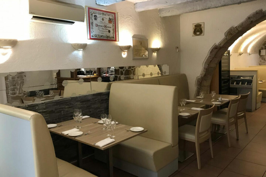 restaurant-la-caverne